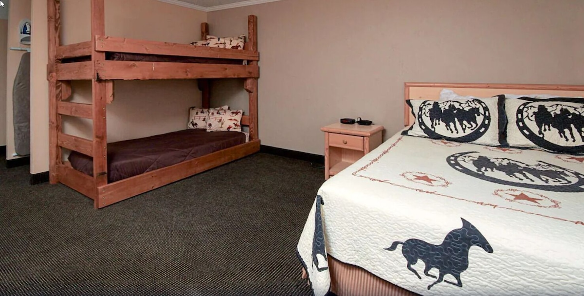 Yellowstone Park Inn Suites Livingston